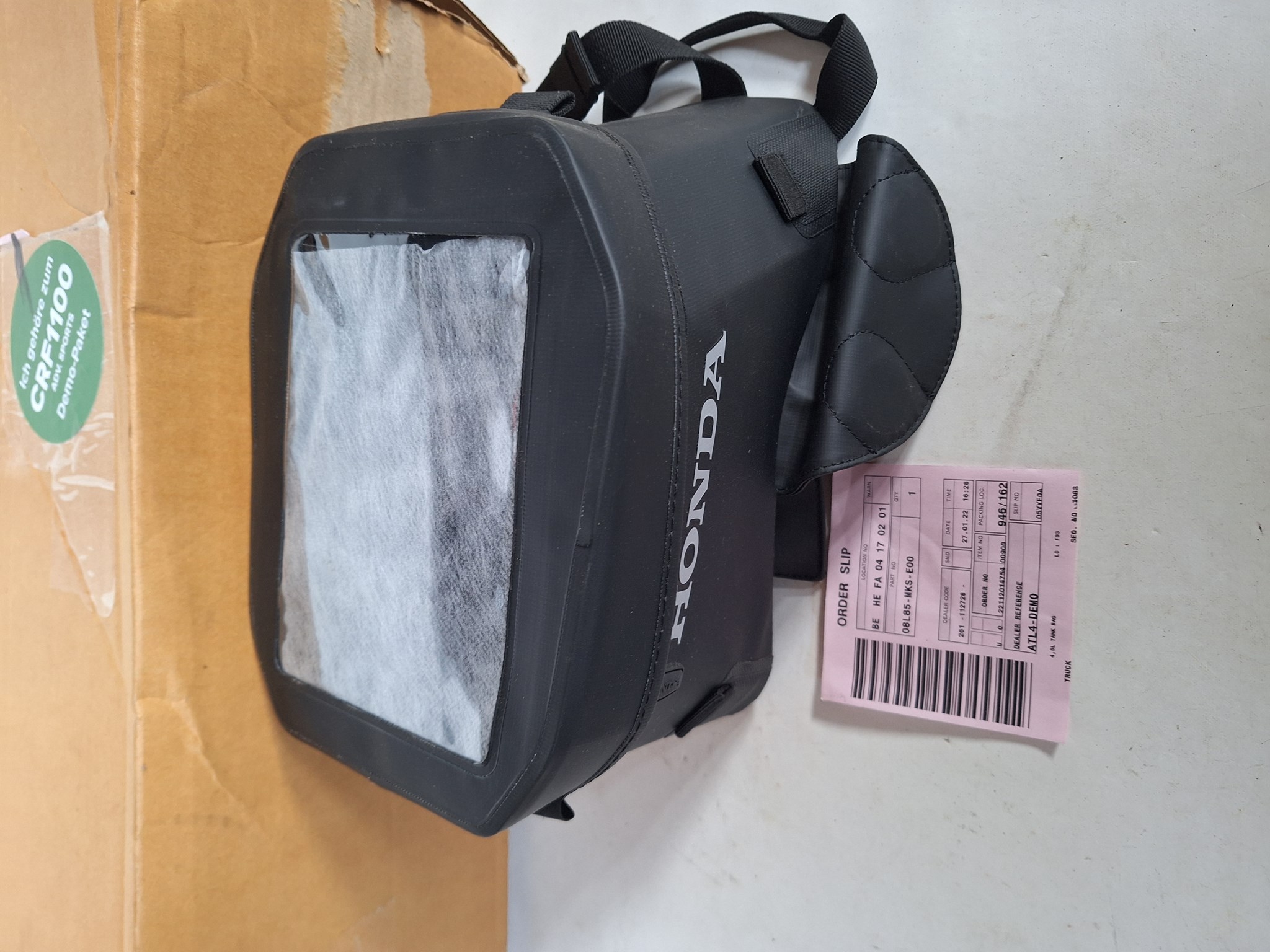 Picture of KIT,TANK BAG(4.5L)  08L85-MKS-E00  CRF1100L